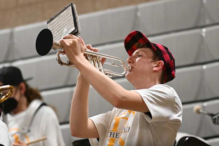 Roosevelt North Medford boys basketball Leon Neuschwander 74